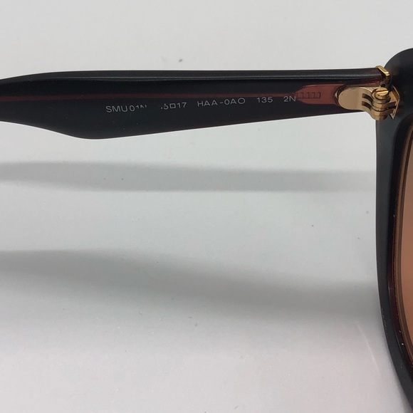 Miu Miu cat eye sunglasses - Picture 5 of 7